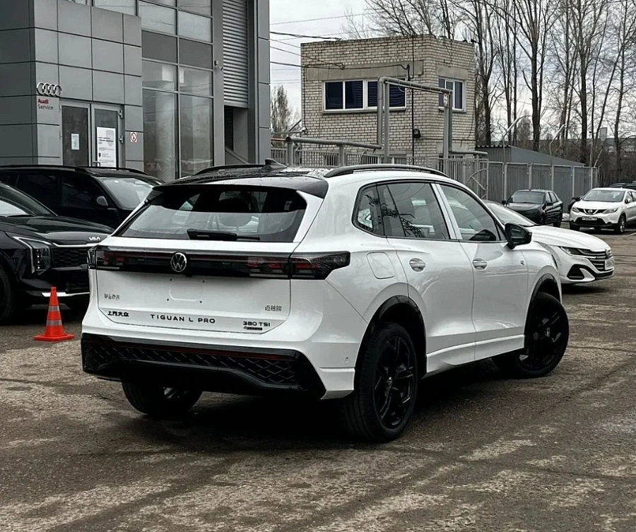Volkswagen Tiguan, 2025г., полный привод, робот
