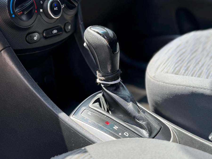 Hyundai Solaris, 2016г., передний привод, автомат
