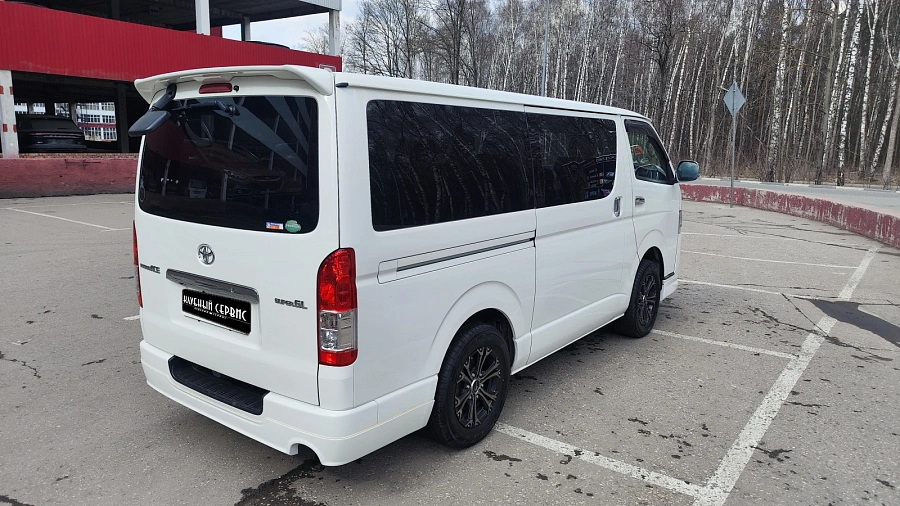 Toyota HiAce, 2015г., полный привод, автомат
