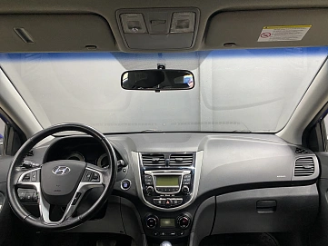 Hyundai Solaris, 2011г, передний привод, автомат