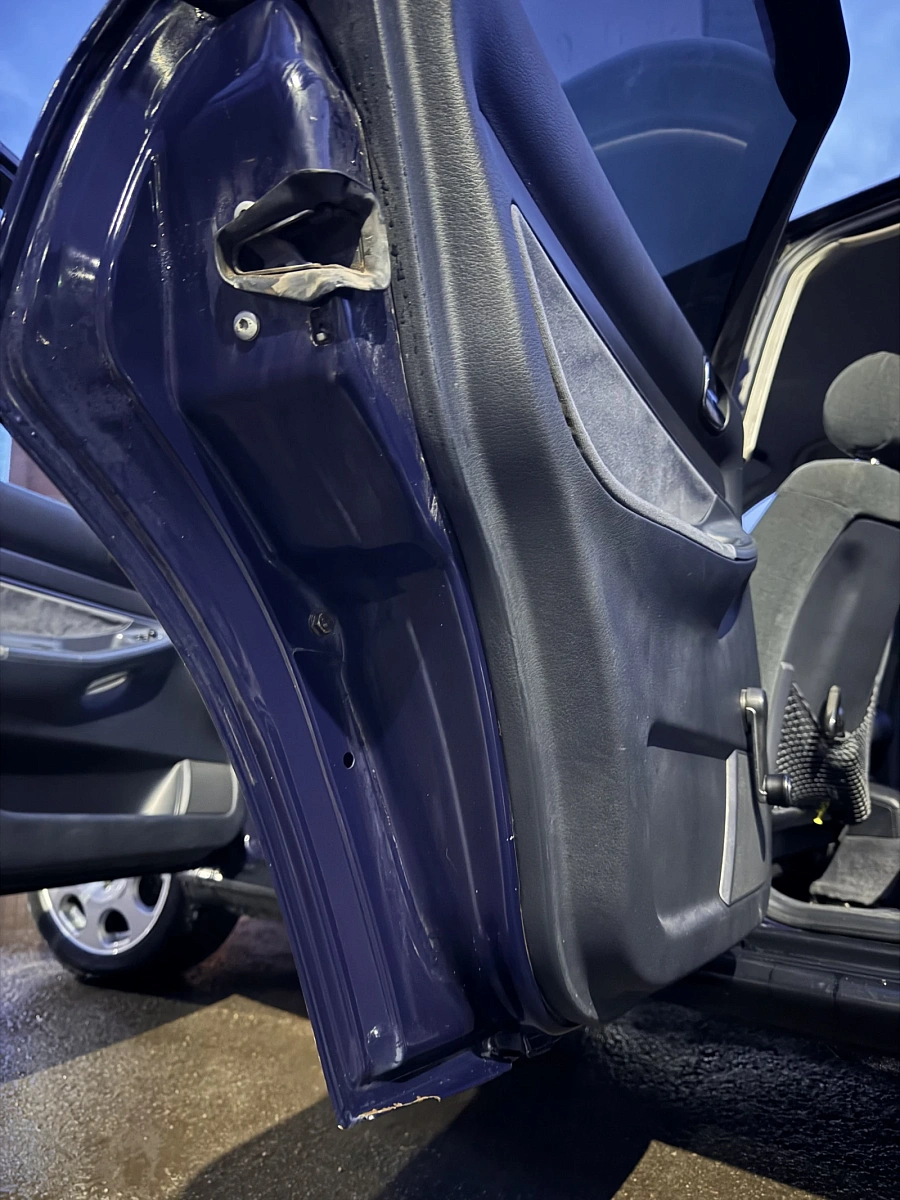 Audi A4, 1996г., передний привод, механика