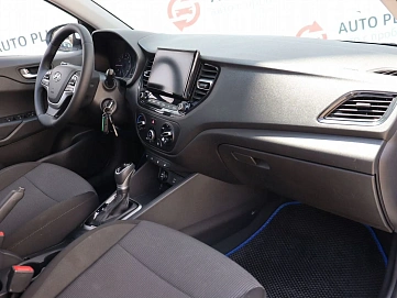 Hyundai Solaris, 2020г, передний привод, автомат