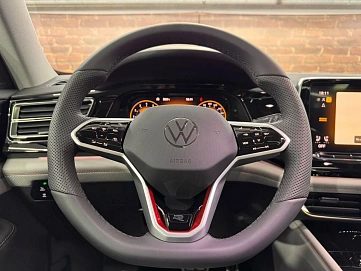 Volkswagen , 2025г., полный привод, робот