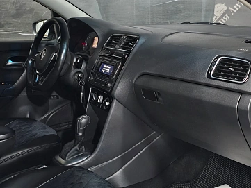 Volkswagen Polo, 2017г, передний привод, автомат