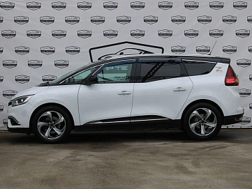 Renault Megane, 2019г, передний привод, робот