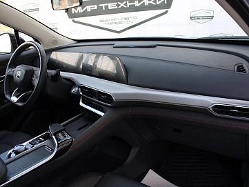 Changan UNI-T, 2023г, передний привод, робот