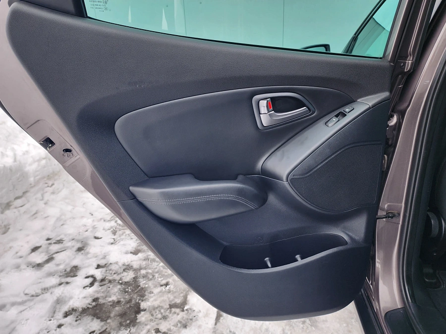 Hyundai ix35, 2014г., передний привод, автомат