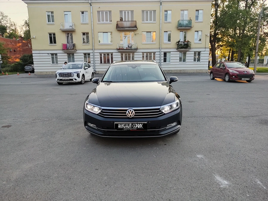 Volkswagen Passat, 2016г., передний привод, робот