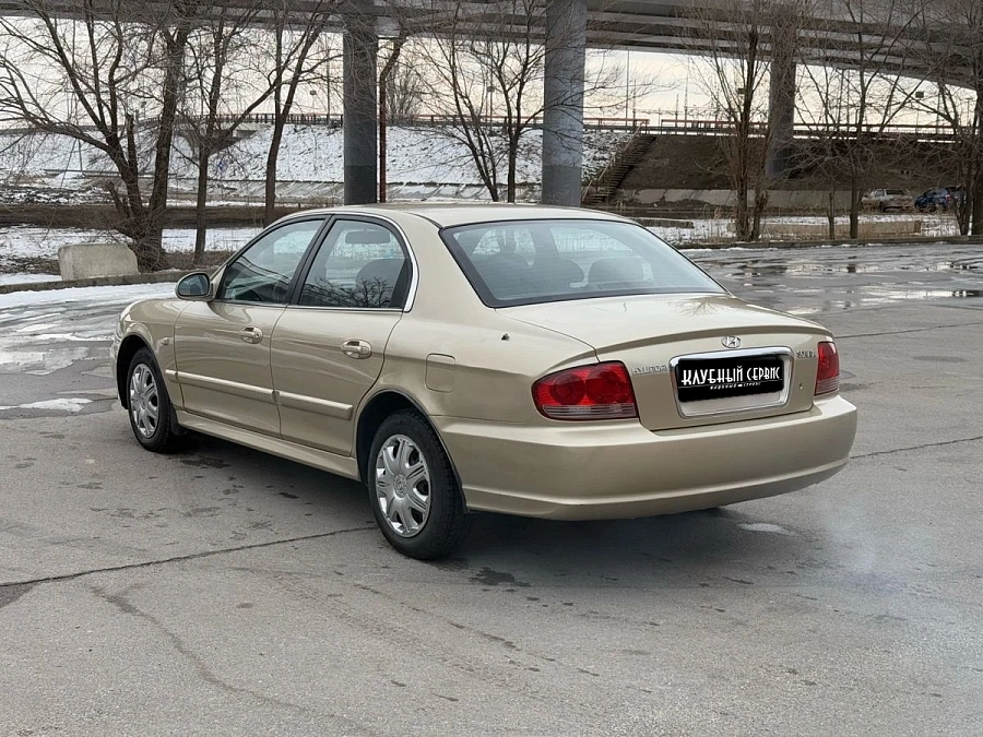 Hyundai Sonata, 2005г., передний привод, механика