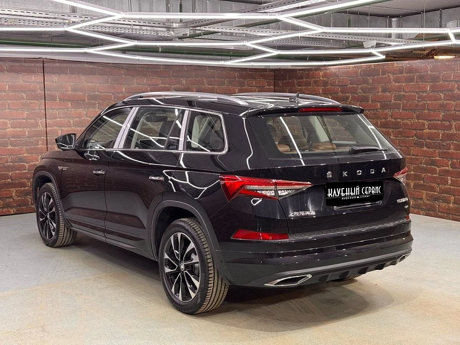Skoda Kodiaq, 2023г., полный привод, робот