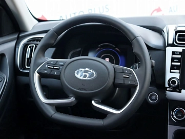 Solaris HC, 2024г, передний привод, автомат