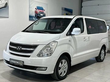 Hyundai Grand Starex, 2015г, полный привод, автомат