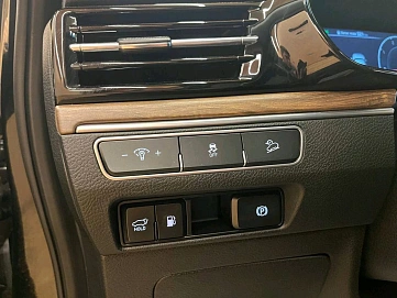 Kia , 2021г., полный привод, автомат