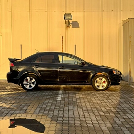 Mitsubishi Lancer, 2010г., передний привод, автомат