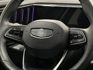 Geely Atlas, 2023г, передний привод, робот