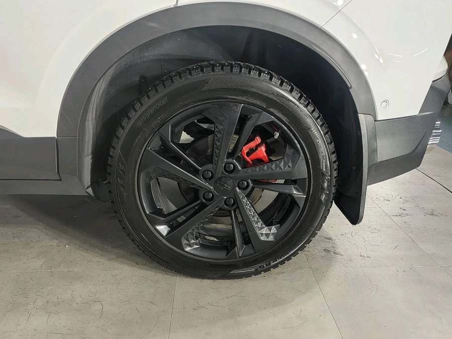 Geely Coolray, 2024г., передний привод, робот