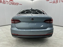 Volkswagen Lavida, 2022г, передний привод, робот