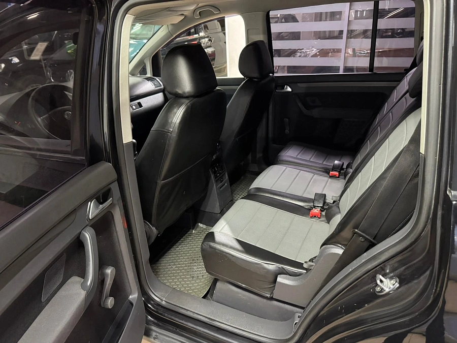 Volkswagen Touran, 2007г., передний привод, механика