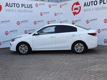 Kia Rio, 2018г, передний привод, автомат