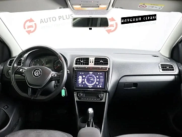 Volkswagen Polo, 2018г, передний привод, автомат