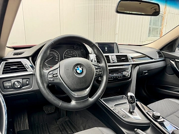 BMW 3 серии, 2017г., задний привод, автомат