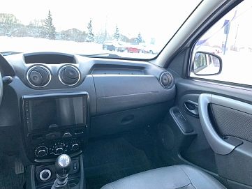 Renault Duster, 2013г, полный привод, механика