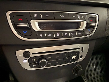 Renault Megane, 2013г, передний привод, механика