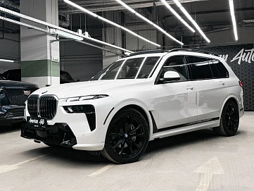 BMW X7, 2022г, полный привод, автомат