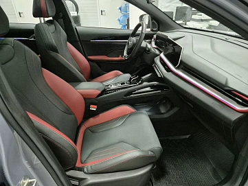 Geely Coolray, 2024г, передний привод, робот