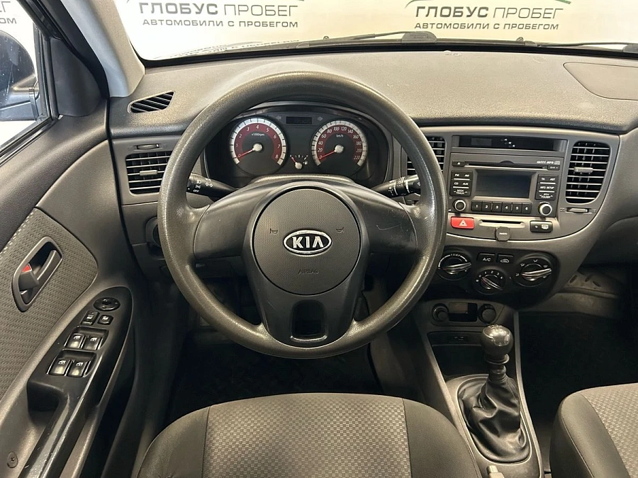 Kia Rio, 2010г., передний привод, механика