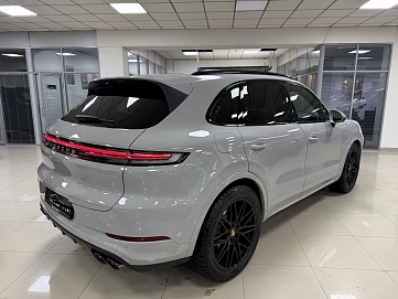 Porsche Cayenne, 2024г, полный привод, автомат