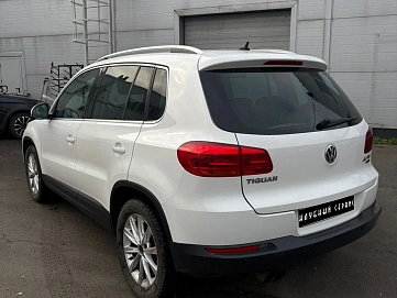 Volkswagen Tiguan, 2011г, полный привод, автомат