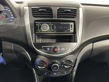 Hyundai Solaris, 2012г, передний привод, автомат