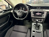 Volkswagen Passat, 2015г., передний привод, робот
