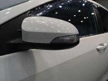 Toyota Corolla, 2013г, передний привод, вариатор