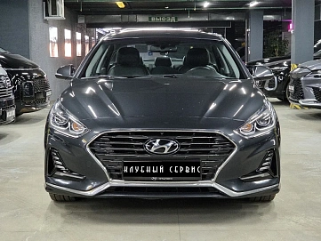 Hyundai Sonata, 2018г, передний привод, автомат