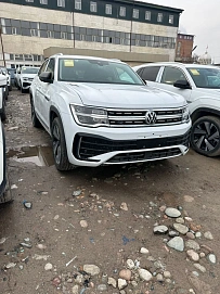 Volkswagen Teramont, 2025г, полный привод, робот