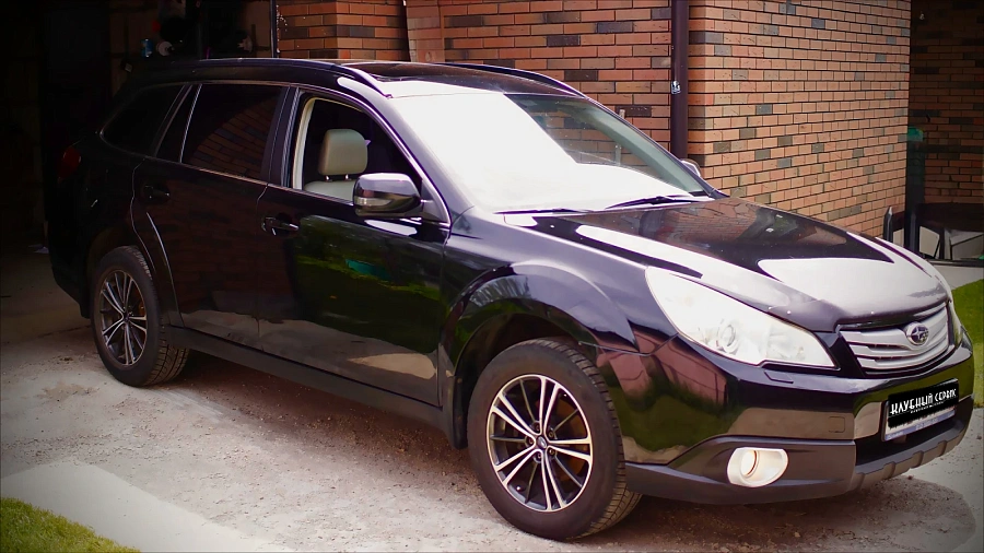 Subaru Outback, 2011г., полный привод, вариатор