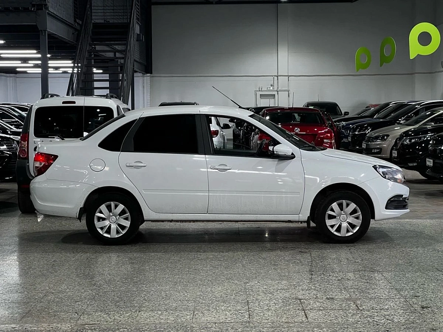 Lada (ВАЗ) Granta, 2023г., передний привод, механика