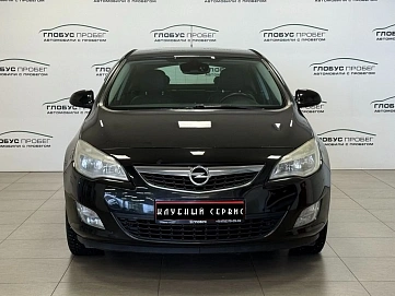 Opel Astra, 2011г, передний привод, автомат