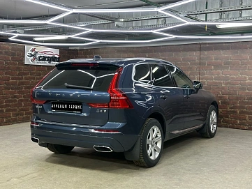 Volvo XC60, 2019г, полный привод, автомат