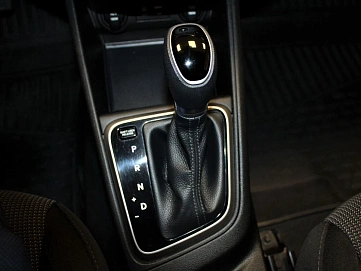 Hyundai Solaris, 2018г, передний привод, автомат