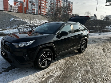 Toyota RAV4, 2021г, полный привод, автомат