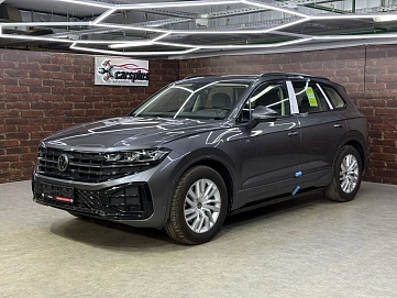 Volkswagen Touareg, 2025г, полный привод, автомат