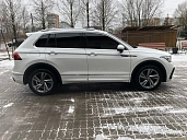 Volkswagen Tiguan, 2021г., полный привод, робот