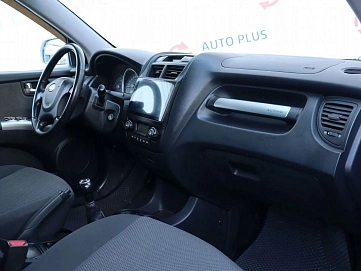 Kia Sportage, 2009г, передний привод, механика