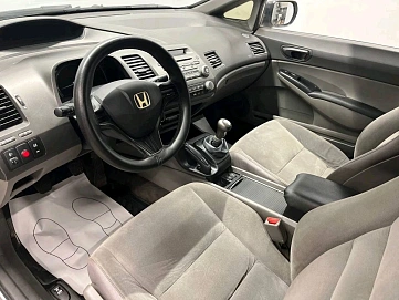 Honda Civic, 2006г, передний привод, механика