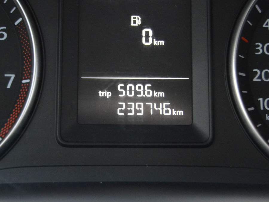 Volkswagen Touran, 2011г., передний привод, робот