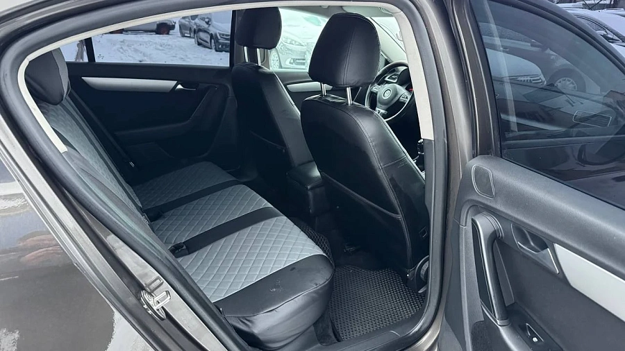 Volkswagen Passat, 2012г., передний привод, механика