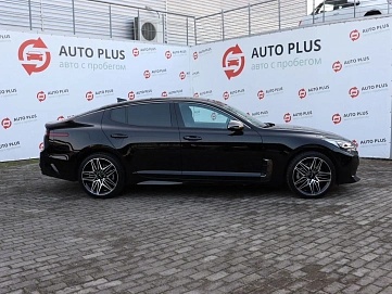 Kia Stinger, 2023г, полный привод, автомат